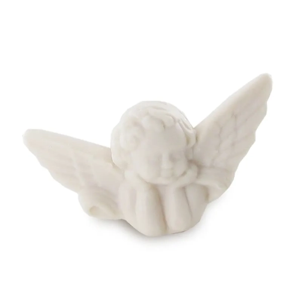 Manufacturer of white angel-shaped soaps - Small pack distribution