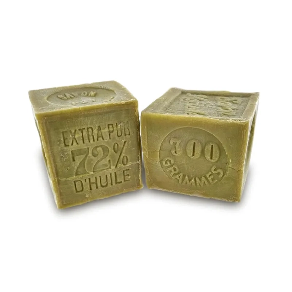 Commercial distribution of traditional Marseille soaps containing 72% vegetable oil