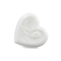 Manufacturer of heart-shaped soaps with white rose - Small pack distribution