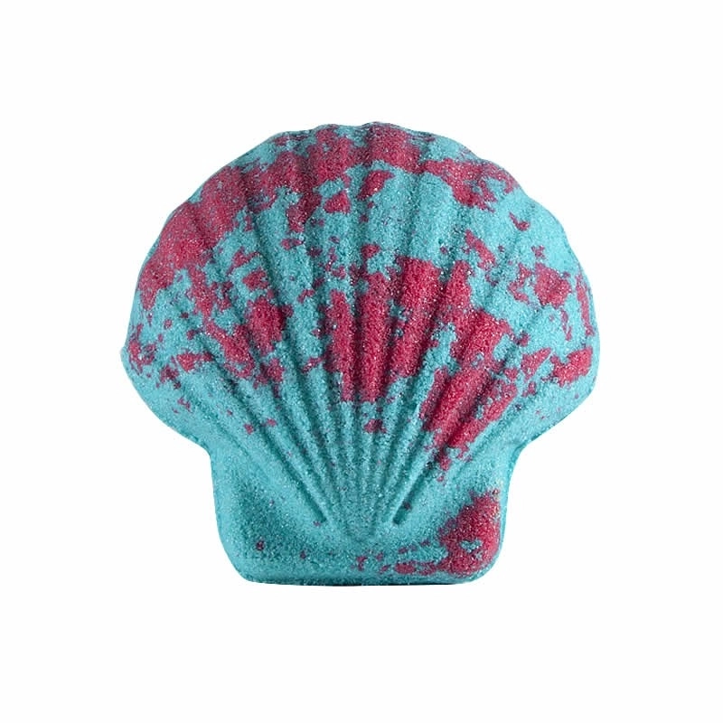 Children's bath spray in the shape of a two-tone shell