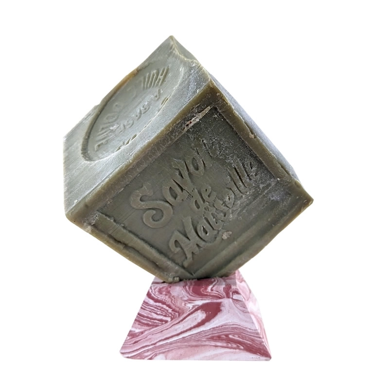 Douceur lactée" flower glycerine soap bar