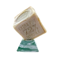 Douceur lactée" flower glycerine soap bar